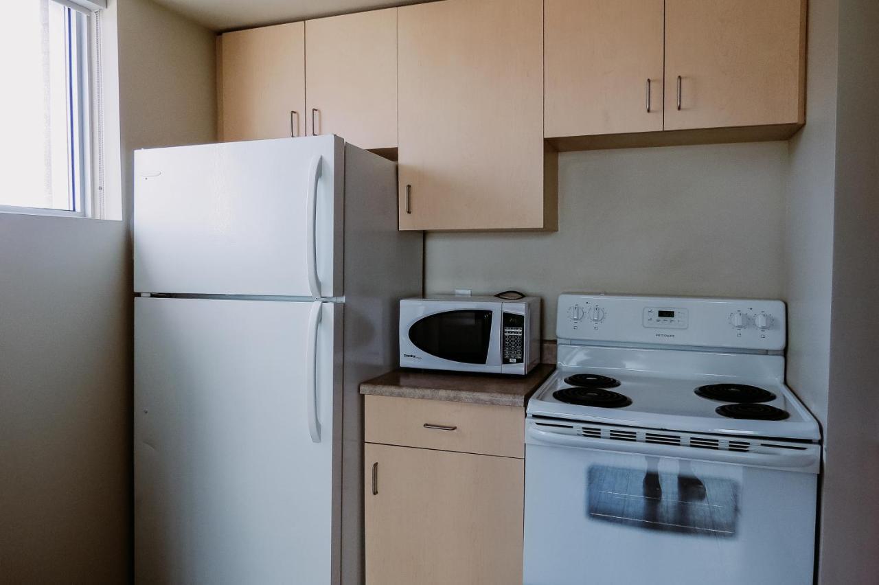 Sait Residence & Conference Centre - YYC 외부 사진