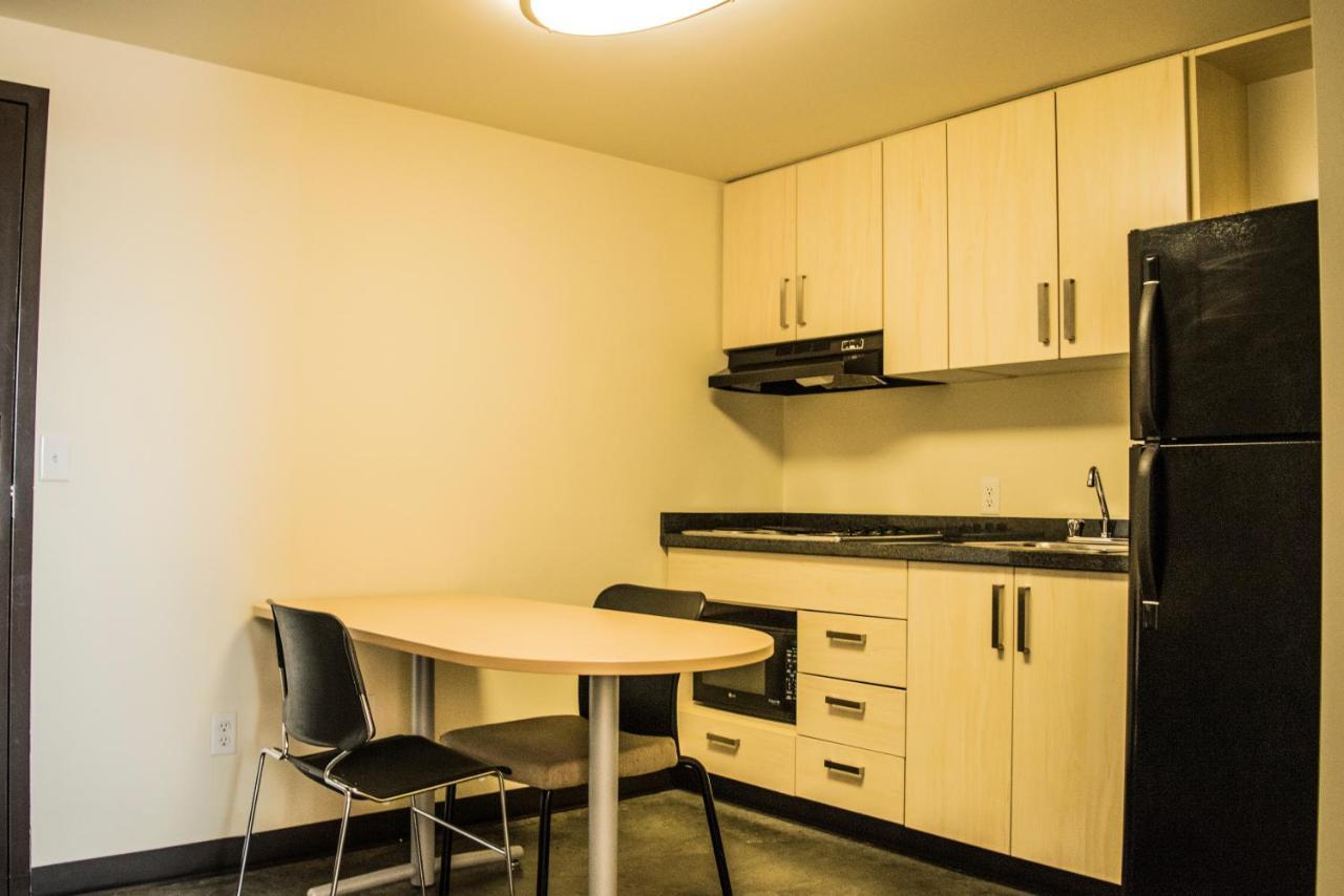 Sait Residence & Conference Centre - YYC 외부 사진