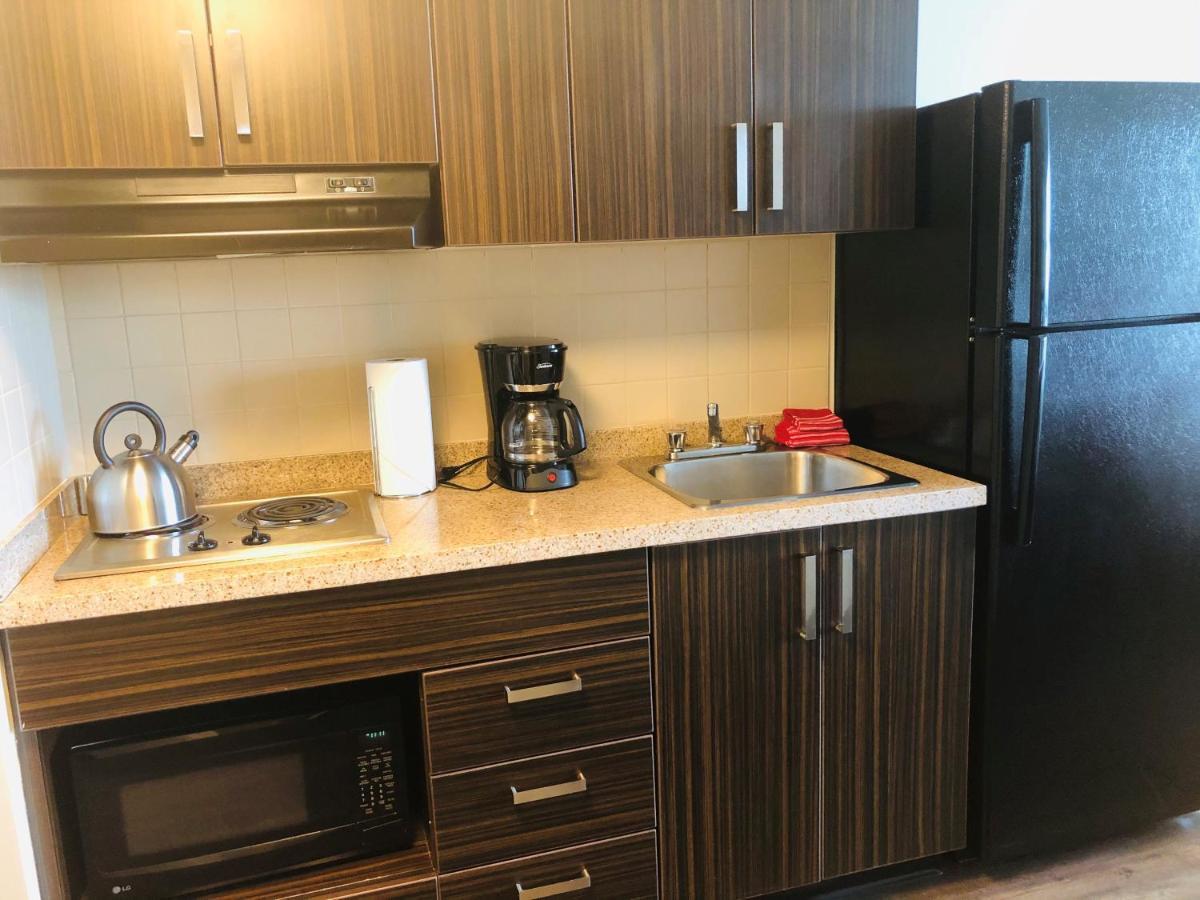 Sait Residence & Conference Centre - YYC 외부 사진